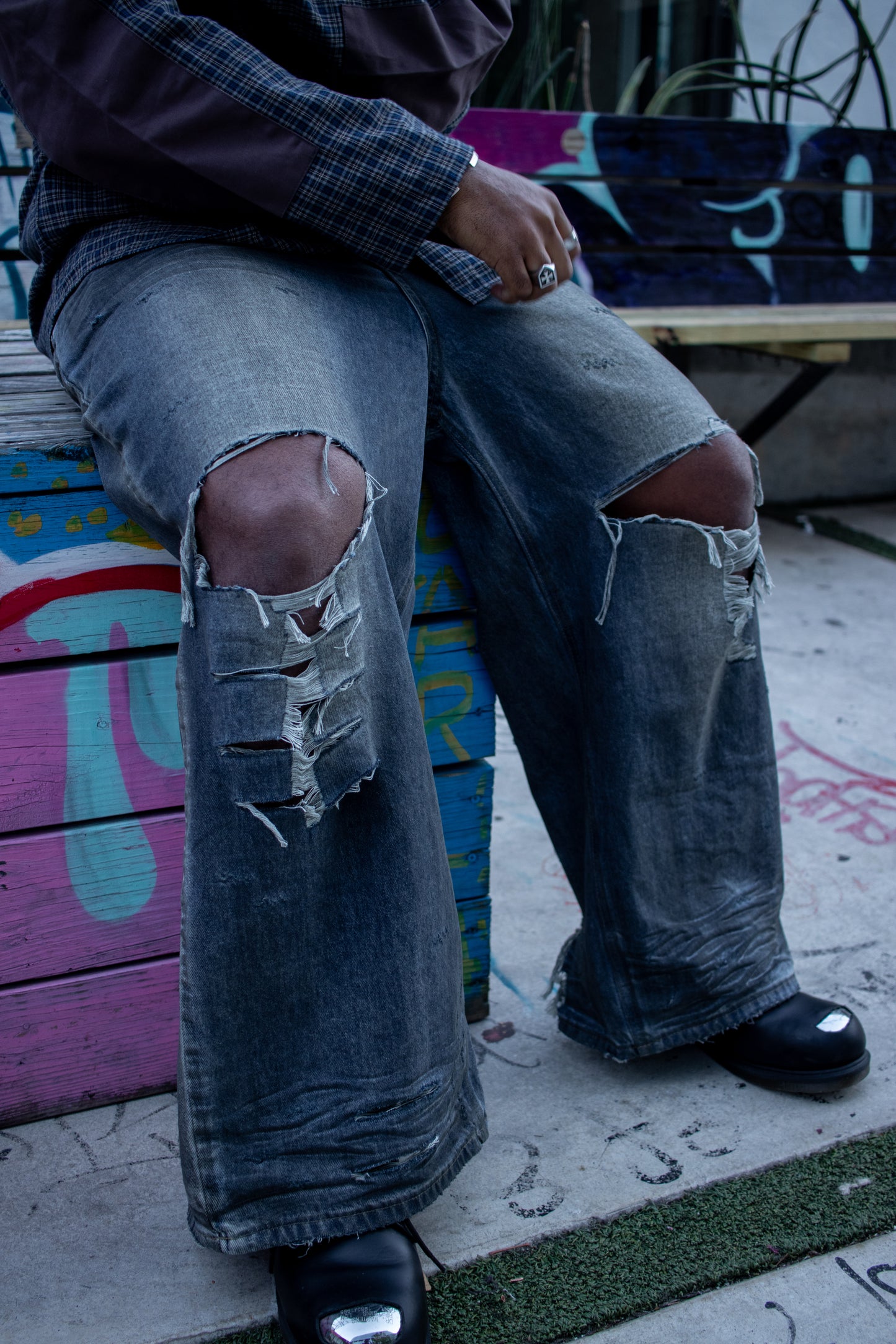 Frayed Distressed Wide-Leg Jeans