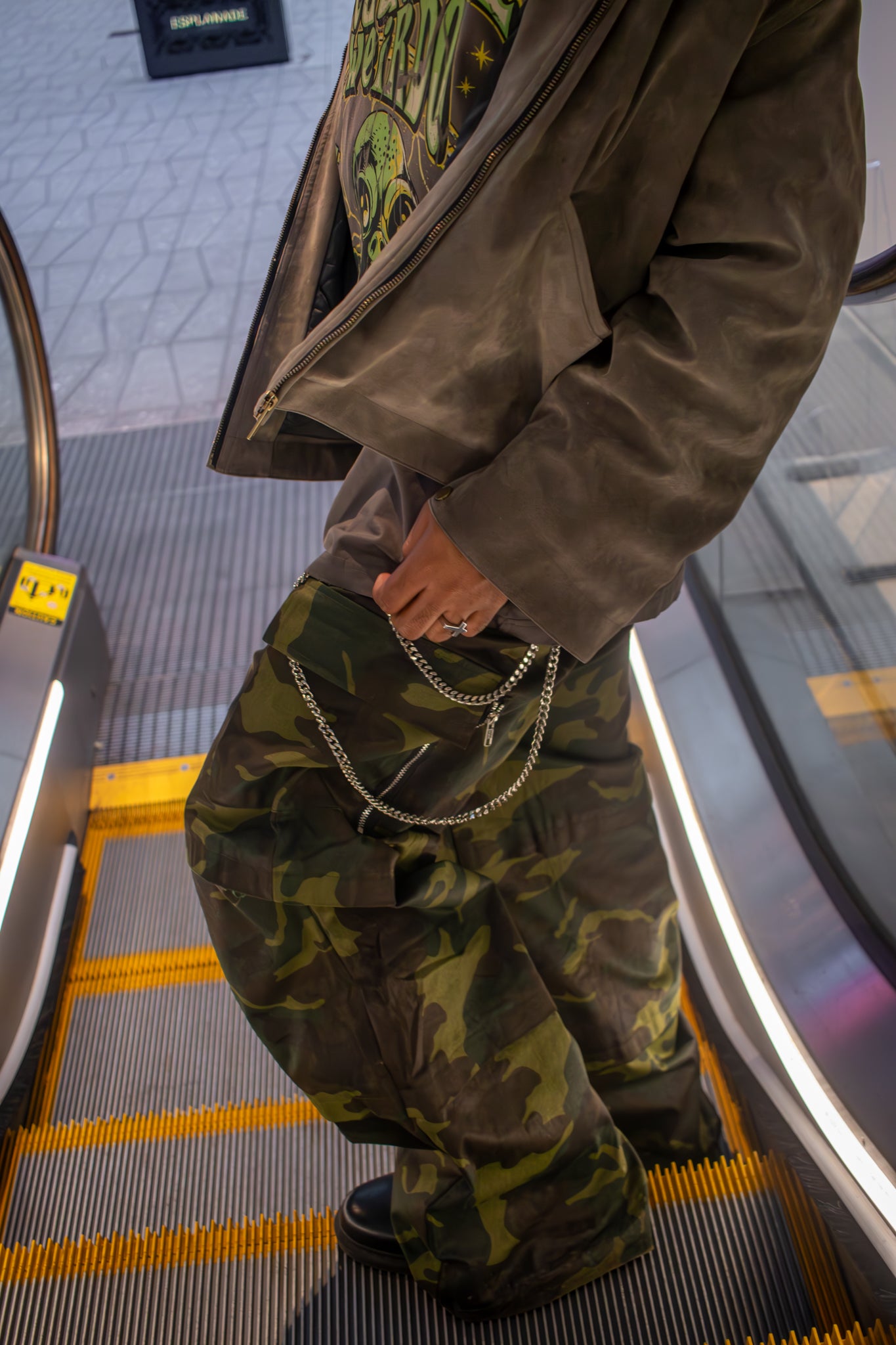 Multi-Pocket Camouflage Cargo Pants